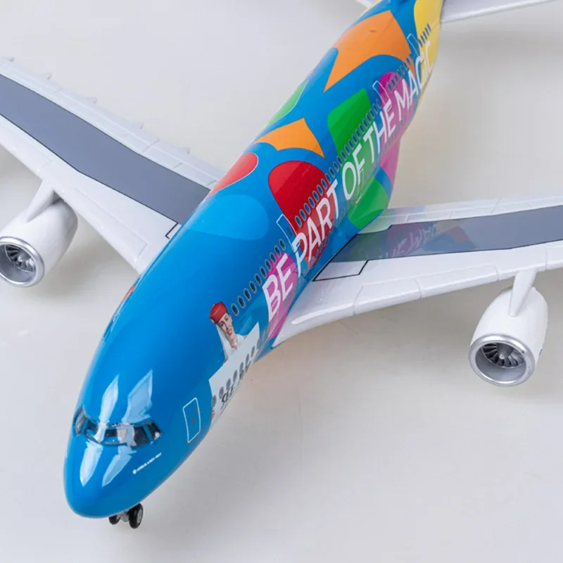 Modelo de Avião Emirates EXPO  - Model Kit Airplane avaliação e preço